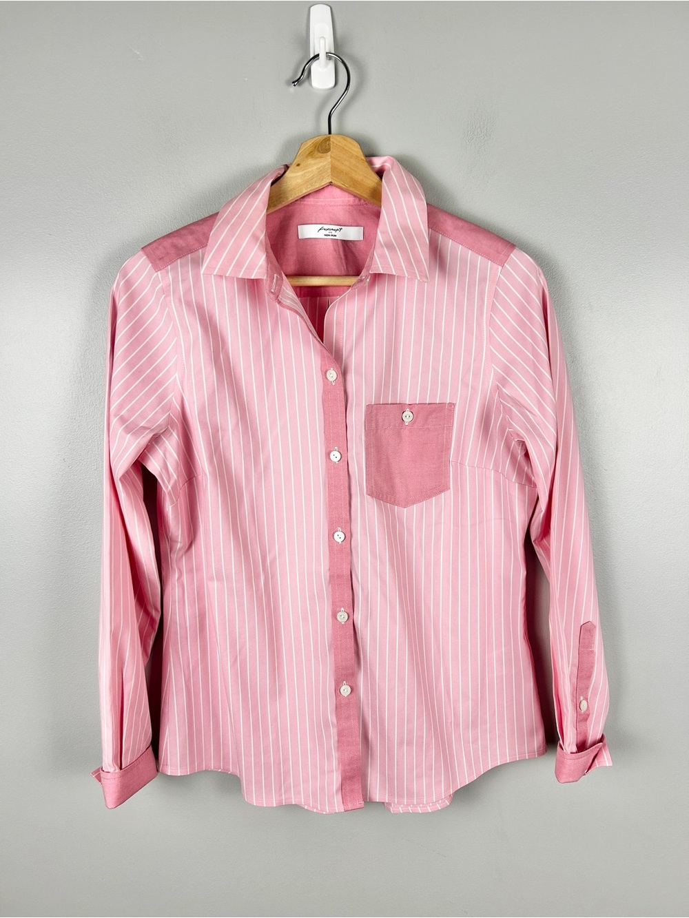 FOXCROFT Non-Iron Buttondown Shirt Size 2 Pink Contrast Stripe Cotton Pocket